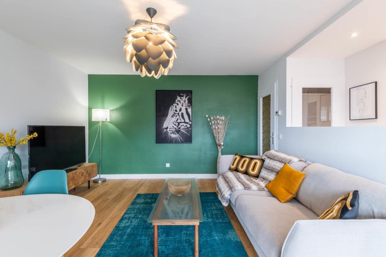 Florentine Furnished Flat Lägenhet Annecy Exteriör bild
