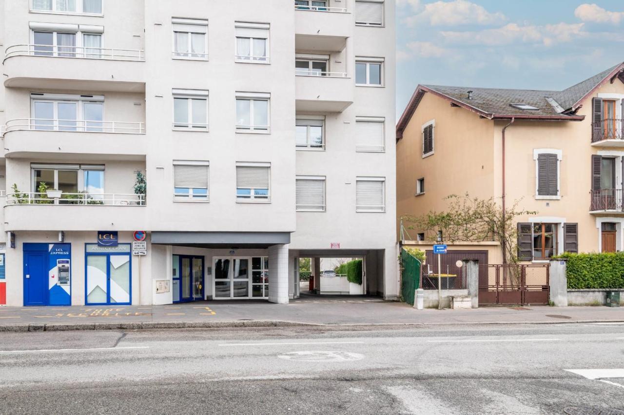 Florentine Furnished Flat Lägenhet Annecy Exteriör bild